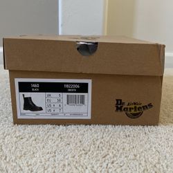 Dr Marten Boots Women $125