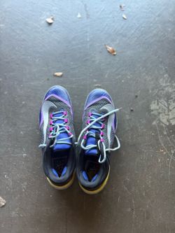Nike baseball cleats