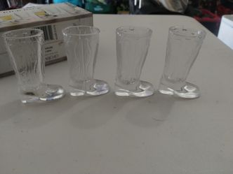 Circleware Kick Back 1.5 oz Clear Shot Glass Cowboy Boots