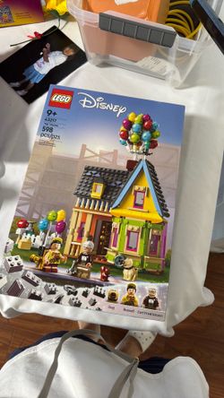 LEGO Disney and Pixar ‘Up’ House