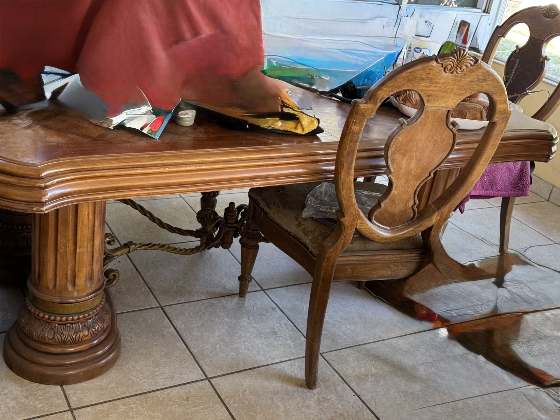  Dining Table W/ 3 Leafs 