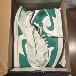 AIR JORDAN 1 MID LUCKY GREEN