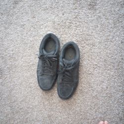 Size 11 Mens Black Brahma Non Slip Shoes