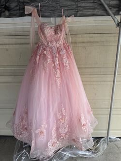Light pink dress size 2 quinceanera