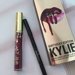 Kylie Lipstick & Lip Liner 