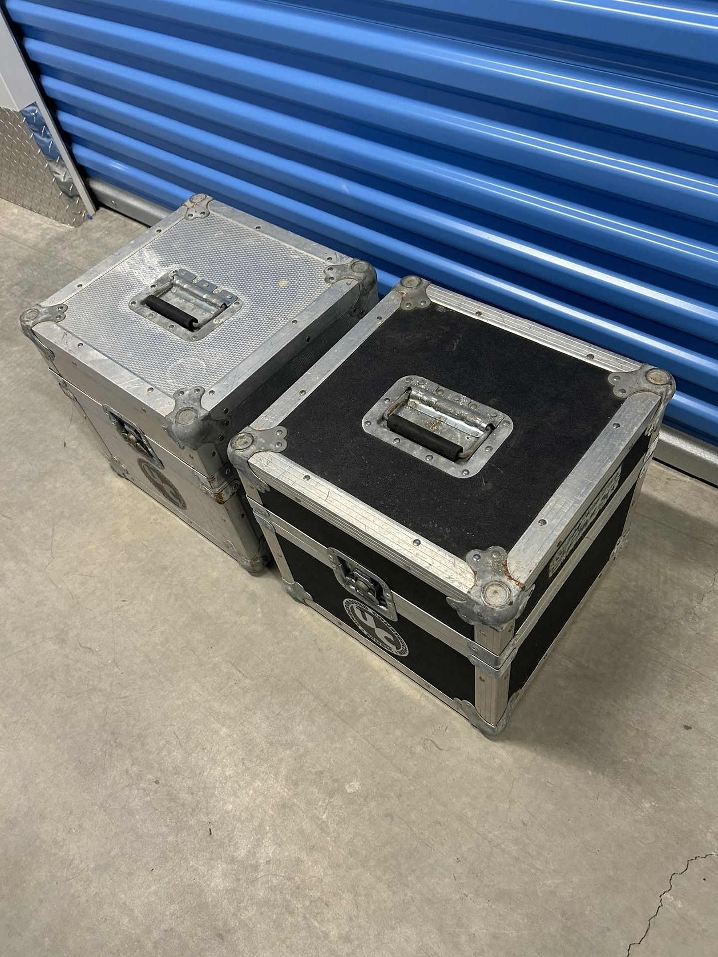 Intercomp 490197 Scale Pad Case, 2 Pack  A pair of speaker transport boxes