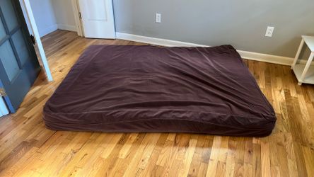 Free futon mattress w/ washable cover