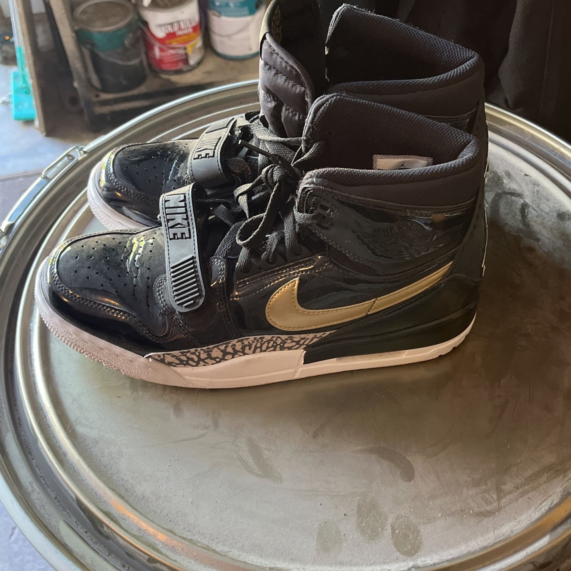 Nike Air Jordan Legacy Black/Gold