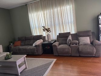Recliner sofa