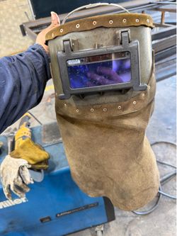 Welding hood
