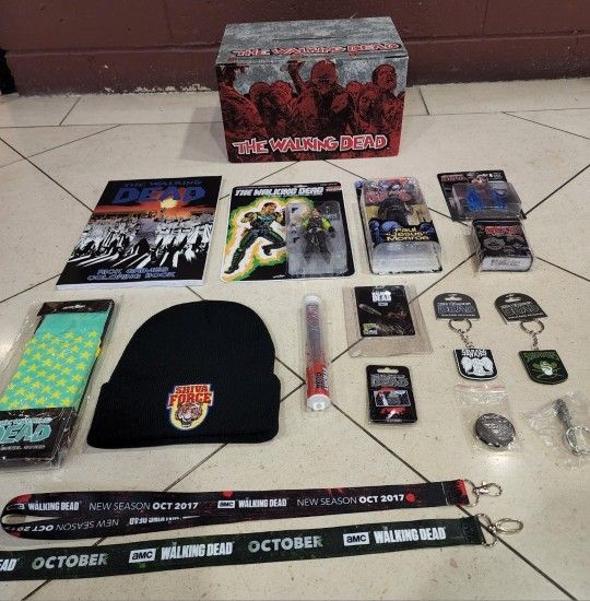 TWD The Walking Dead Zombie Unique Collector's Box 16 Items #1