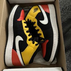 Air Jordan 1 Mid SE (GS)