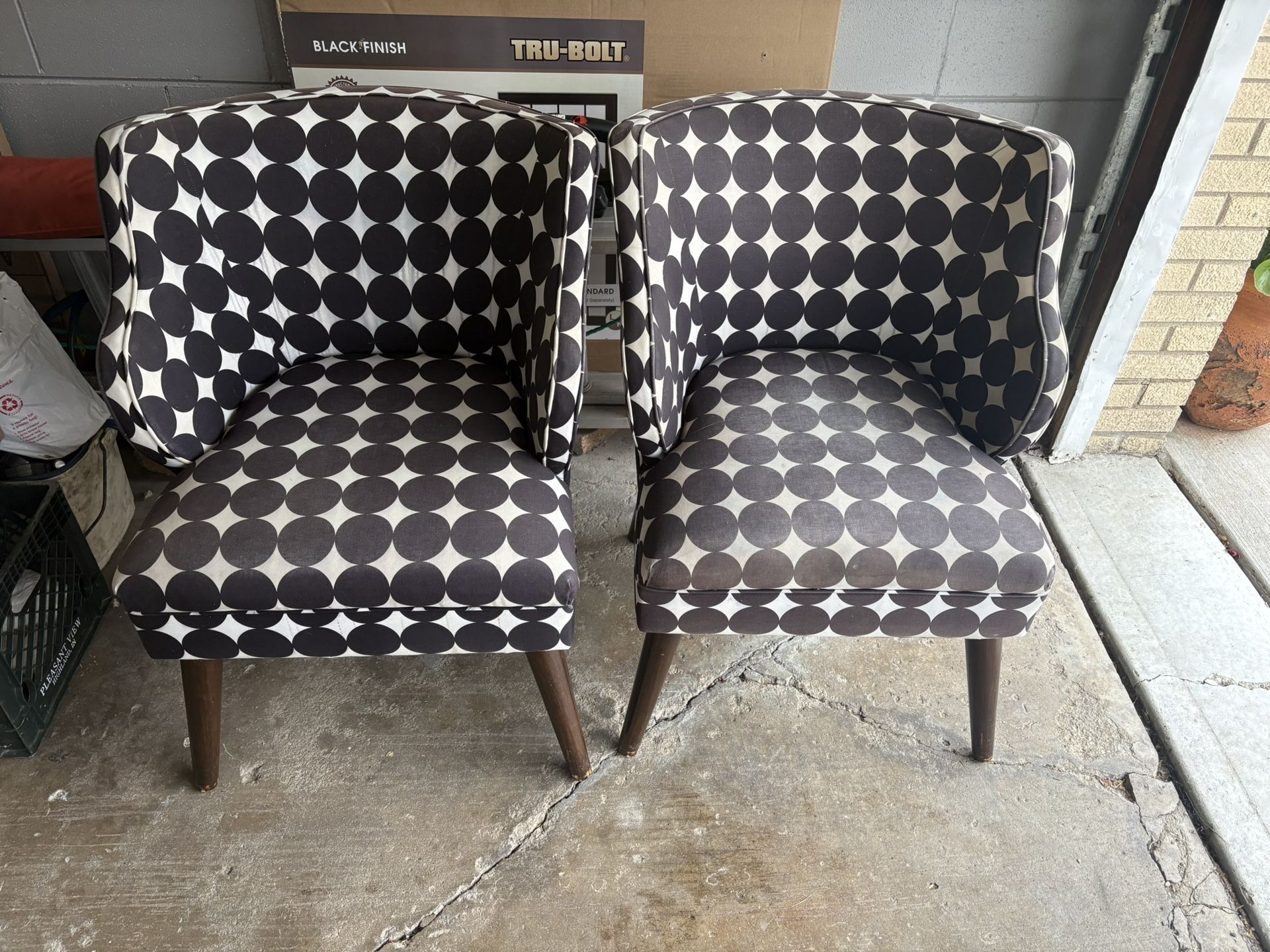 2 Chairs