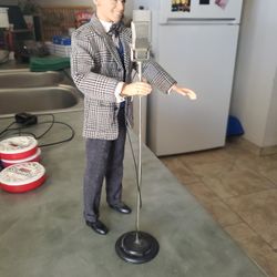 Frank Sinatra Figure With Stand Up Mic