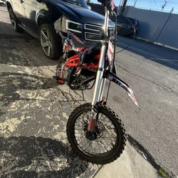 Tao Dirt Bike 