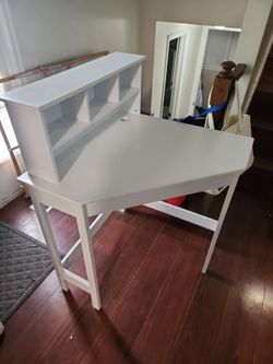 Corner Desk