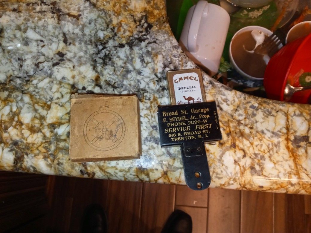 1920s 1930s Steering Wheel Mount Match Box Holder Brackets With The Matchbox