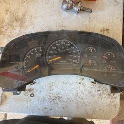 2001 Tahoe Cluster
