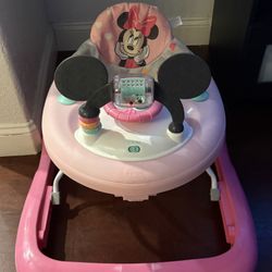 Minnie Mouse Walker 