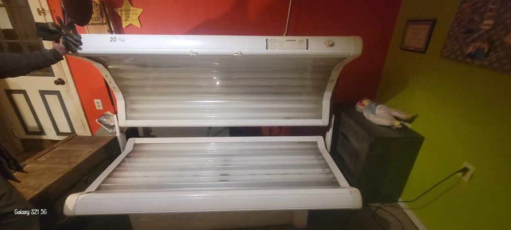 Prosun Select Tanning Bed