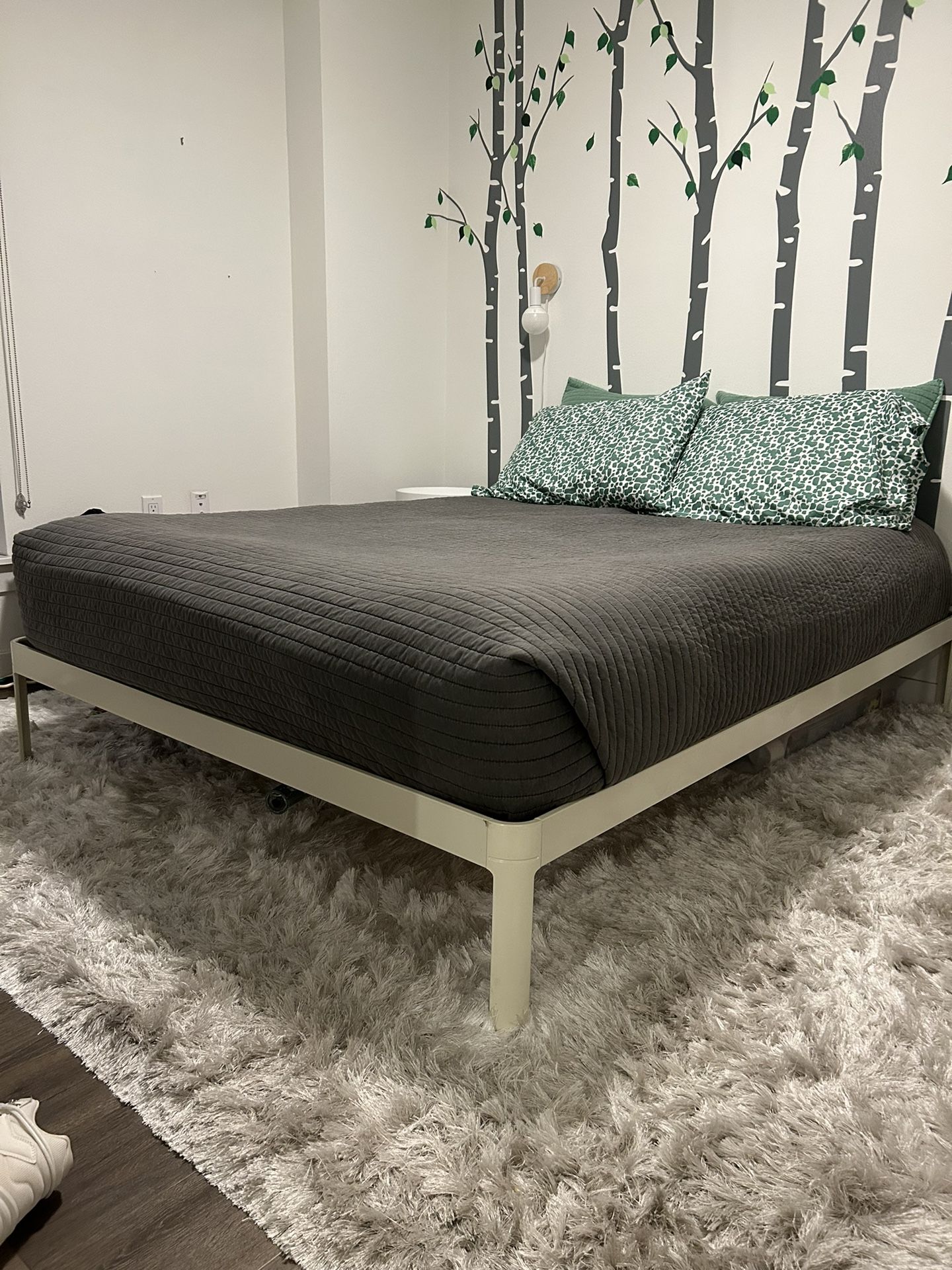 DWR Min Bed Frame