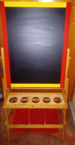 Kids Art Easel: Magnetic - Chalk - Market Board with Paper Roll Base