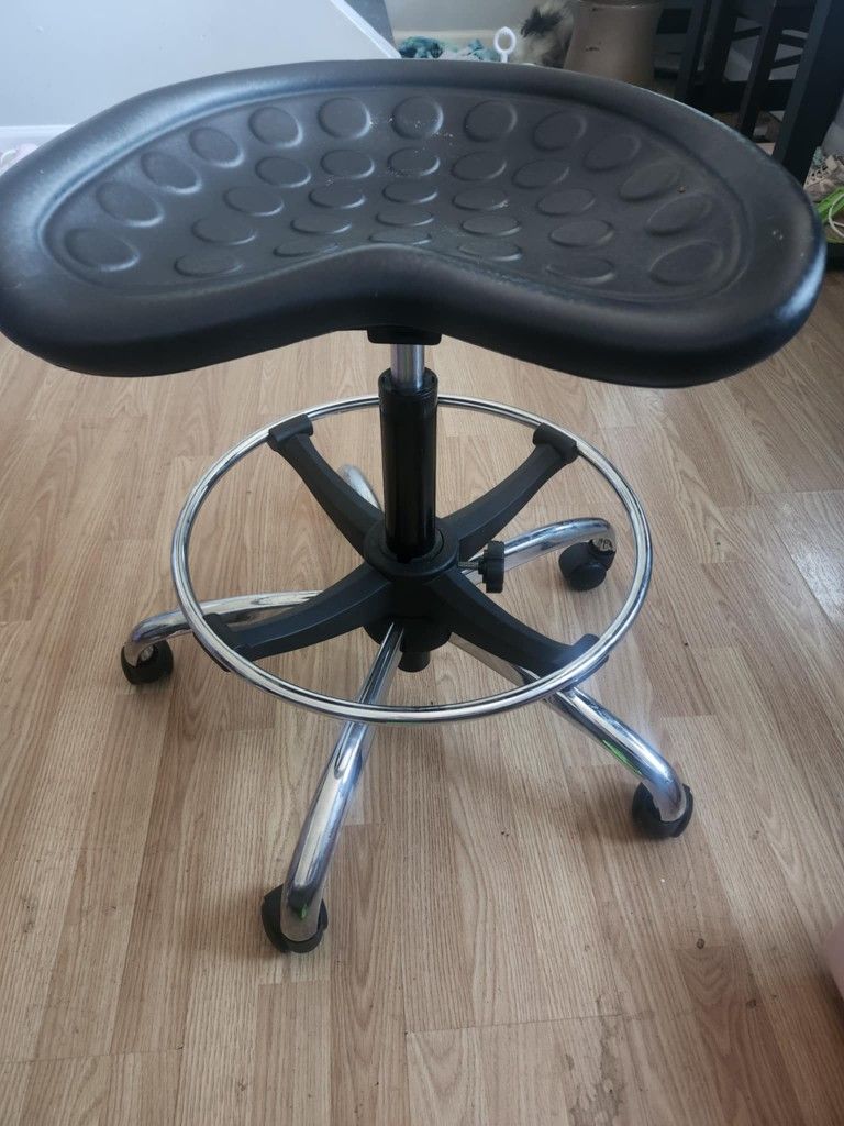 Adjustable Safco Stool