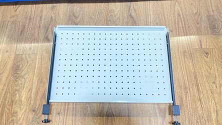Table top peg board with attachments