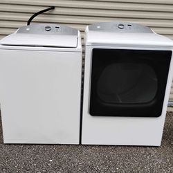 Kenmore White Washer & Dryer Set