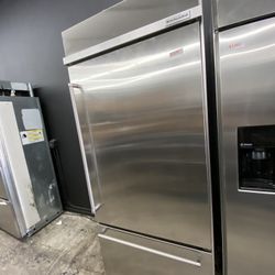 Kitchen Aid Bottom Freezer Stainless Steel Built In 36” Fridge 