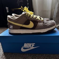 Nike Undefeated Dunk