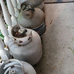 Empty Propane Tanks $10 Each (N Chas)