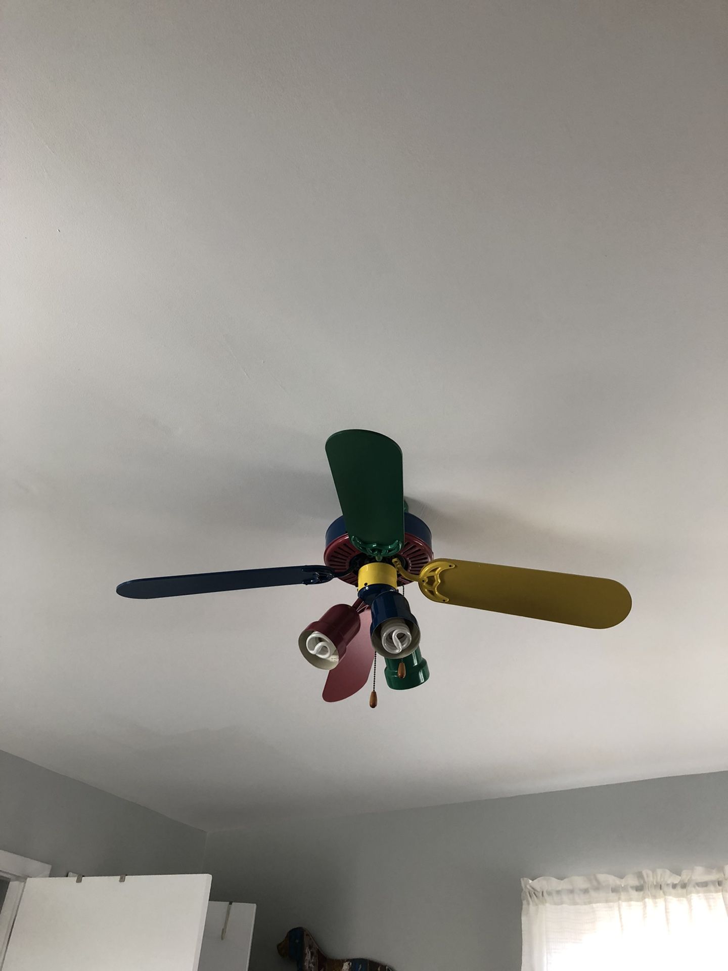 Kids Room Ceiling Fan/Light