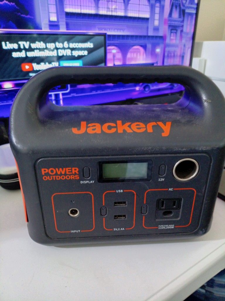 Jackery Explorer 300