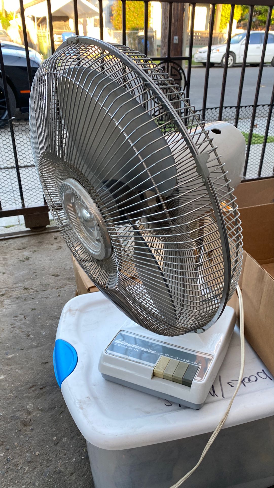 Windmere 16” oscillating fan for Sale in Los Angeles, CA OfferUp
