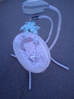 Like new electric baby swing