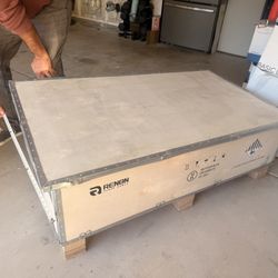 Plywood shipping box