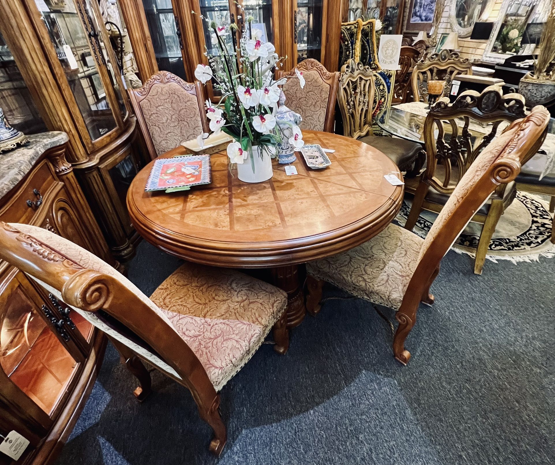 AICO By Michael Amini MONTE CARLO Round Dining Table And Chairs - GA