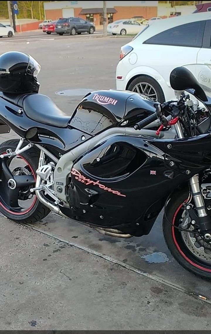 1999 Triumph Daytona 955i