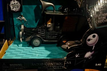 Nightmare Before Christmas NEW Collectible Skellington