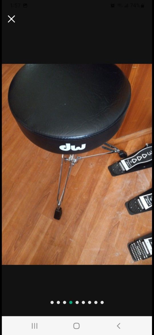 DW 3000 Drummers Throne In Brand-New Condition