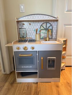 Kids kitchen