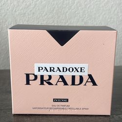 Prada intense perfume
