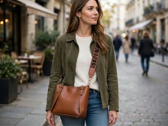Crossbody in camel