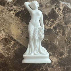 Venus Statue Figurine 