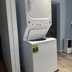 Large Stackable Washer And Dryer ( 27” wide ) 