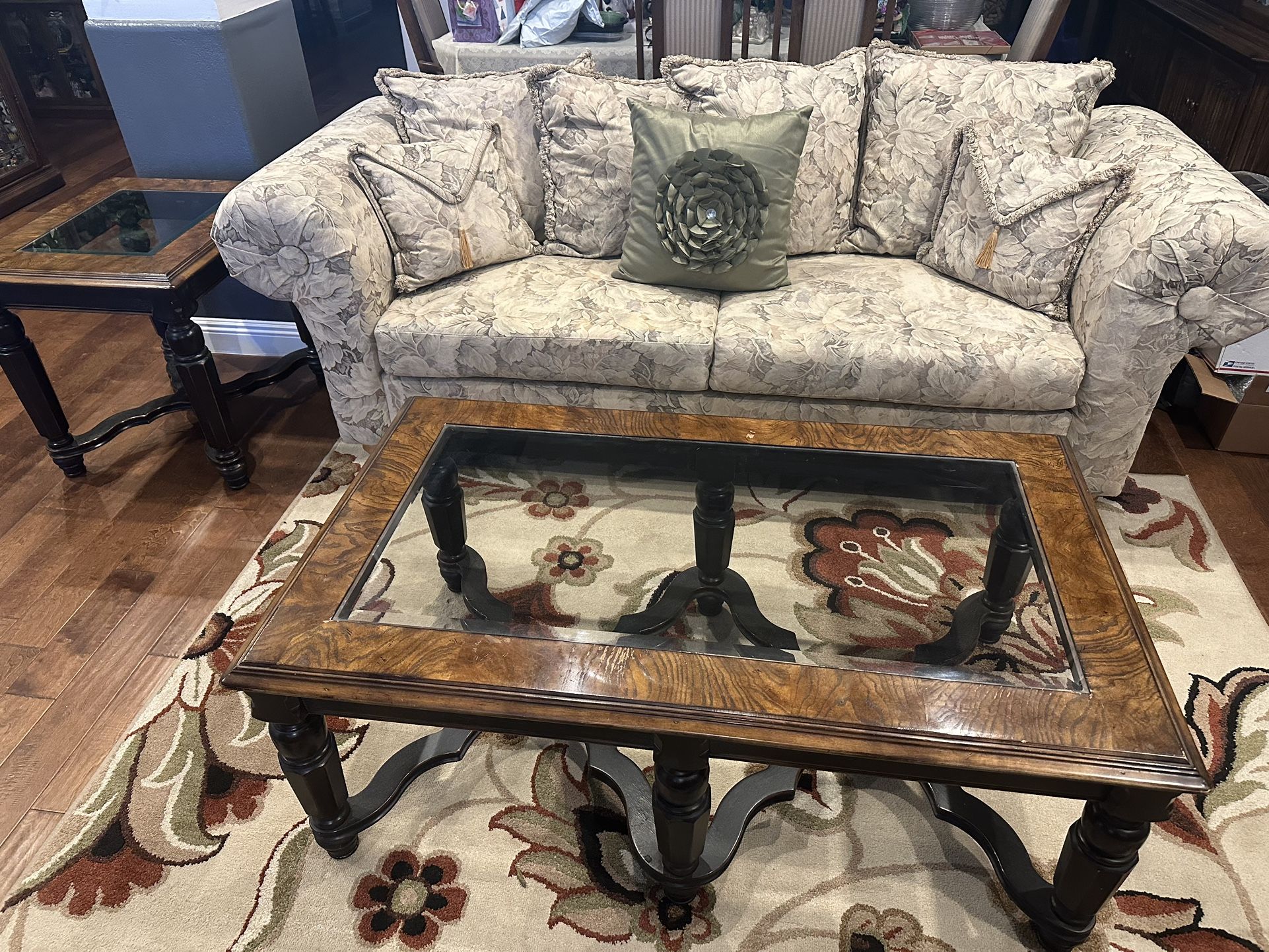 Sofa And Table Set