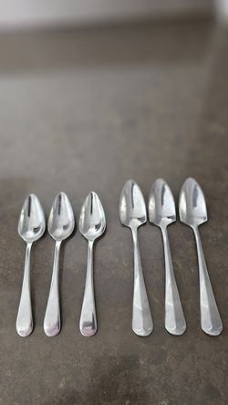 6 stainless steel grapefruit spoons