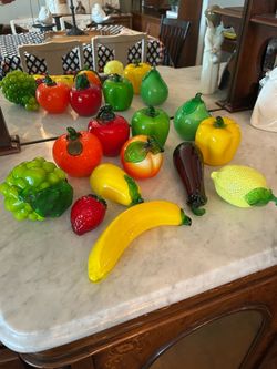 VTG Murano Style Hand Blown Glass Fruit 🍎