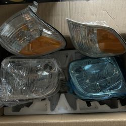 06 TUNDRA HEADLIGHTS 